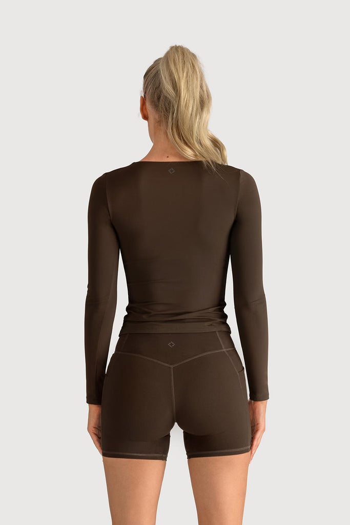  Z5684Y - Essential Long Sleeve Top in  colour
