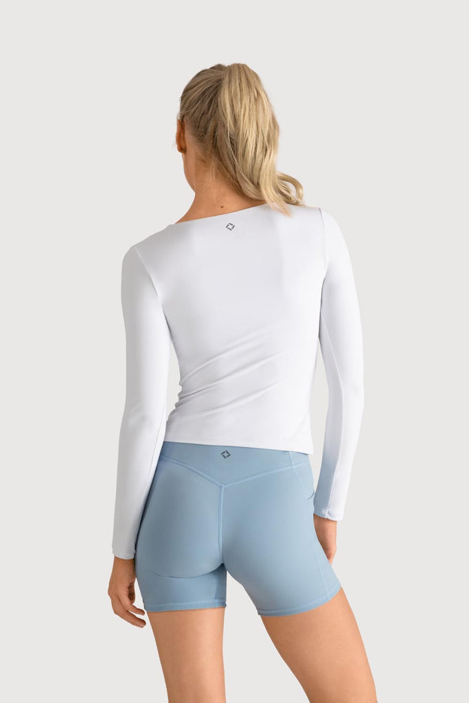  Z5684Y - Essential Long Sleeve Top in  colour

